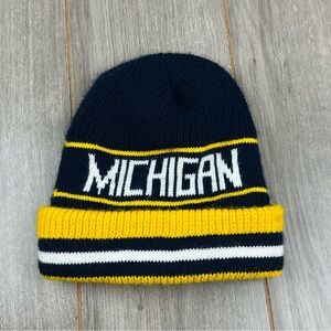 Michigan Wolverines Beanie Hat Knit Made In USA Everitt Knitting Blue Yellow